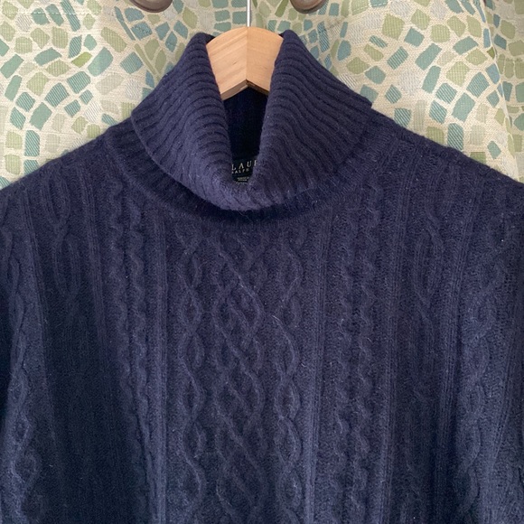 Ralph Lauren Cable Knit Turtleneck XL - Picture 4 of 5